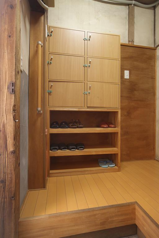 Guesthouse Oasis Osaka Exterior photo